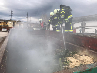 D5239F05-57A9-406A-9B4A-0A6DE929FD06