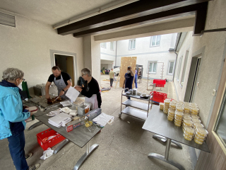 25E4FBED-543B-422C-AB76-ECE482F18CF3