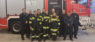 3F55A81F-BD58-489C-B859-32EA5793FE80